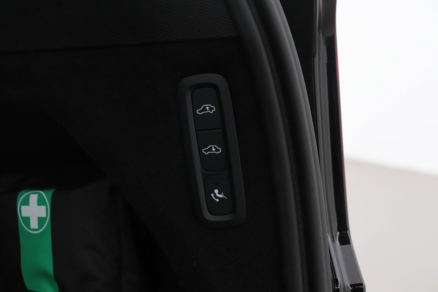 Volvo XC90 T8 Plug-in hybrid Ultra Dark | Luchtvering | Bowers&Wilkins | Trekhaak | Massage+Ventilatie | Head-Up
