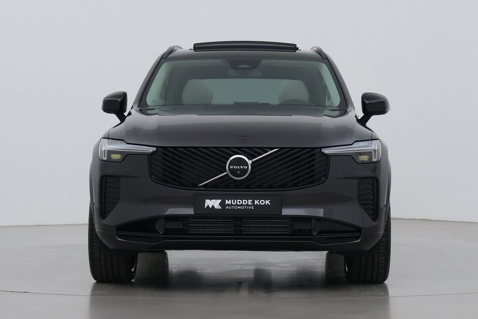 Volvo XC90 T8 Plug-in hybrid Ultra Dark | Luchtvering | Bowers&Wilkins | Trekhaak | Massage+Ventilatie | Head-Up