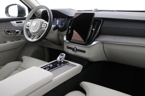 Volvo XC90 T8 Plug-in hybrid Ultra Dark | Luchtvering | Bowers&Wilkins | Trekhaak | Massage+Ventilatie | Head-Up