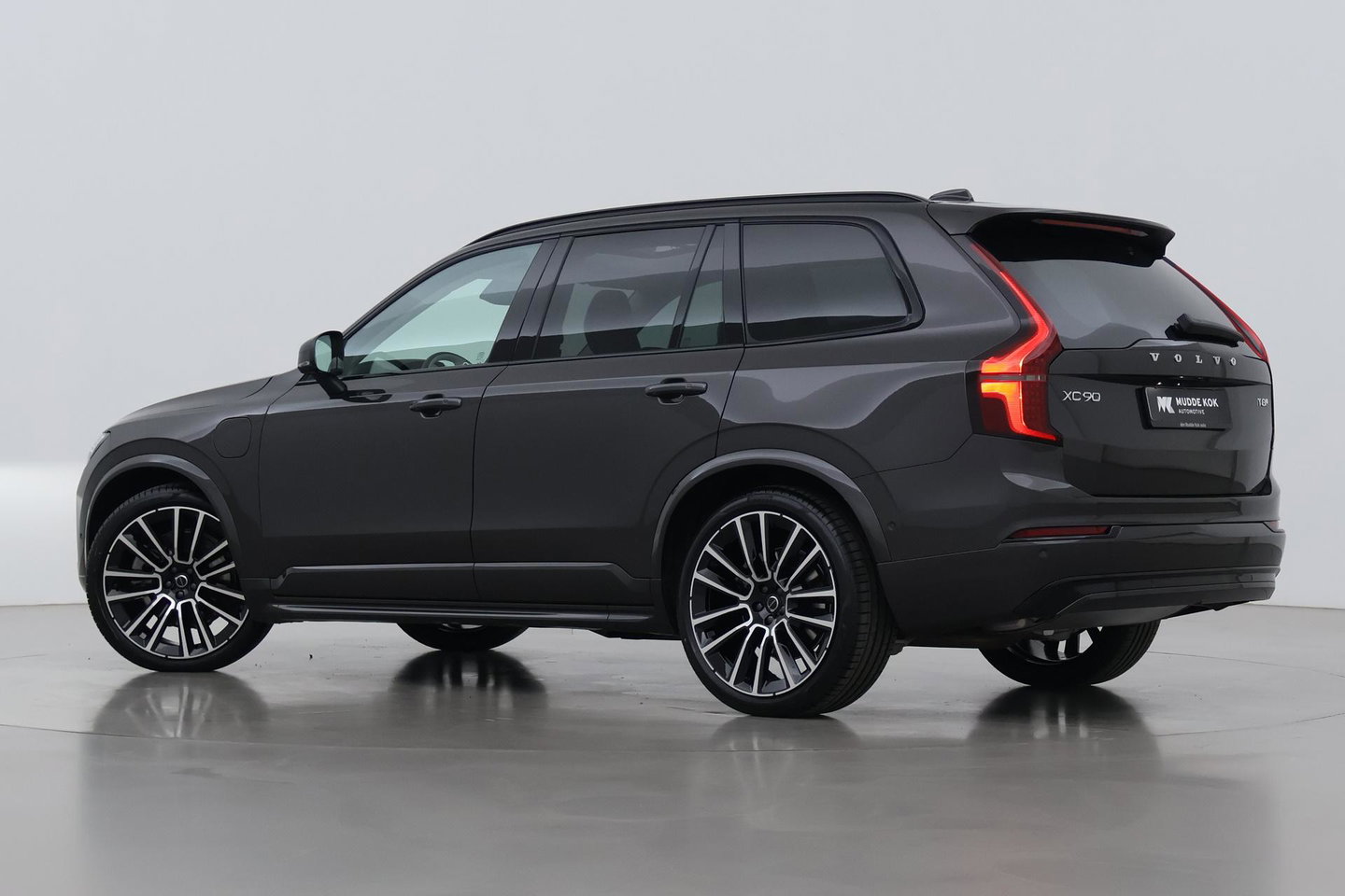 Volvo XC90 T8 Plug-in hybrid Ultra Dark | Luchtvering | Bowers&Wilkins | Trekhaak | Massage+Ventilatie | Head-Up