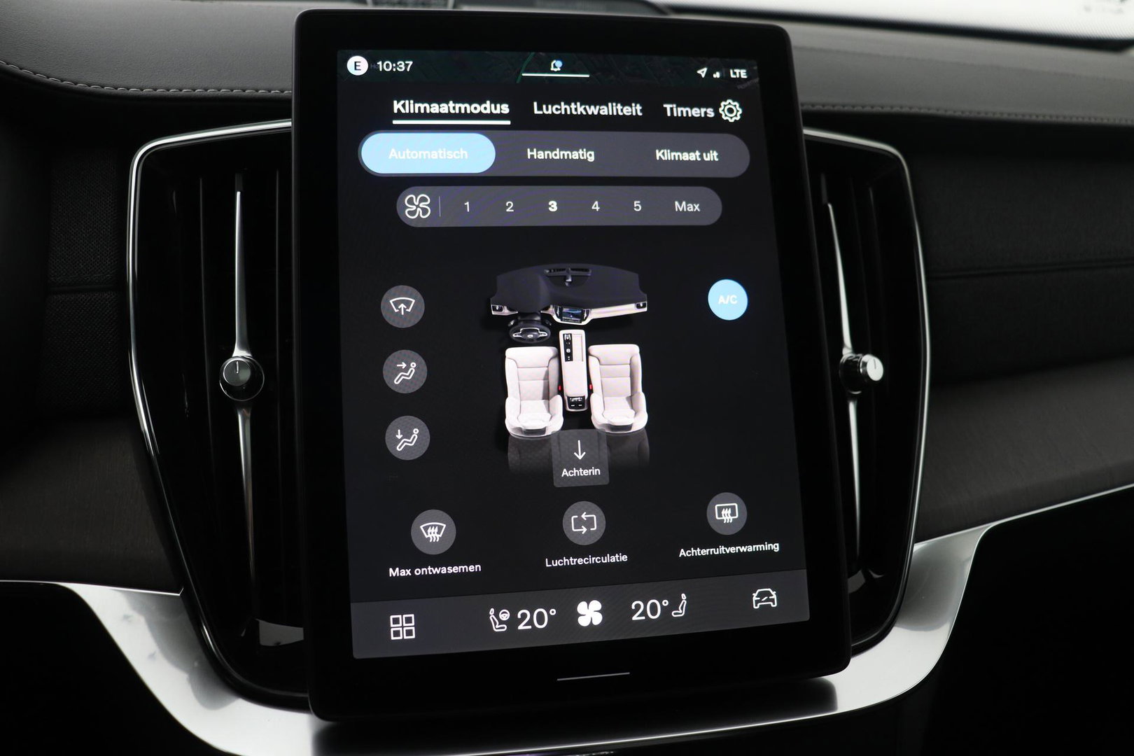 Volvo XC90 T8 Plug-in hybrid Ultra Dark | Luchtvering | Bowers&Wilkins | Trekhaak | Massage+Ventilatie | Head-Up