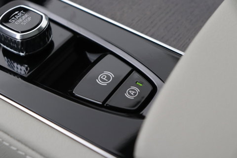 Volvo XC90 T8 Plug-in hybrid Ultra Dark | Luchtvering | Bowers&Wilkins | Trekhaak | Massage+Ventilatie | Head-Up