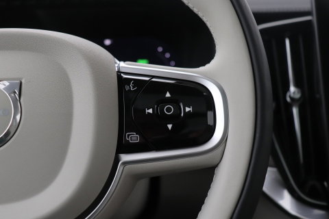 Volvo XC90 T8 Plug-in hybrid Ultra Dark | Luchtvering | Bowers&Wilkins | Trekhaak | Massage+Ventilatie | Head-Up