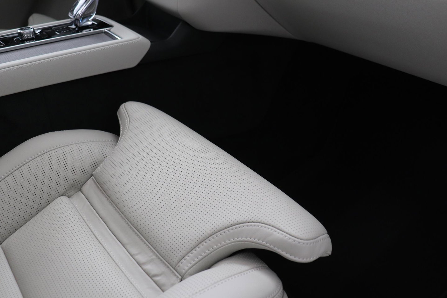 Volvo XC90 T8 Plug-in hybrid Ultra Dark | Luchtvering | Bowers&Wilkins | Trekhaak | Massage+Ventilatie | Head-Up