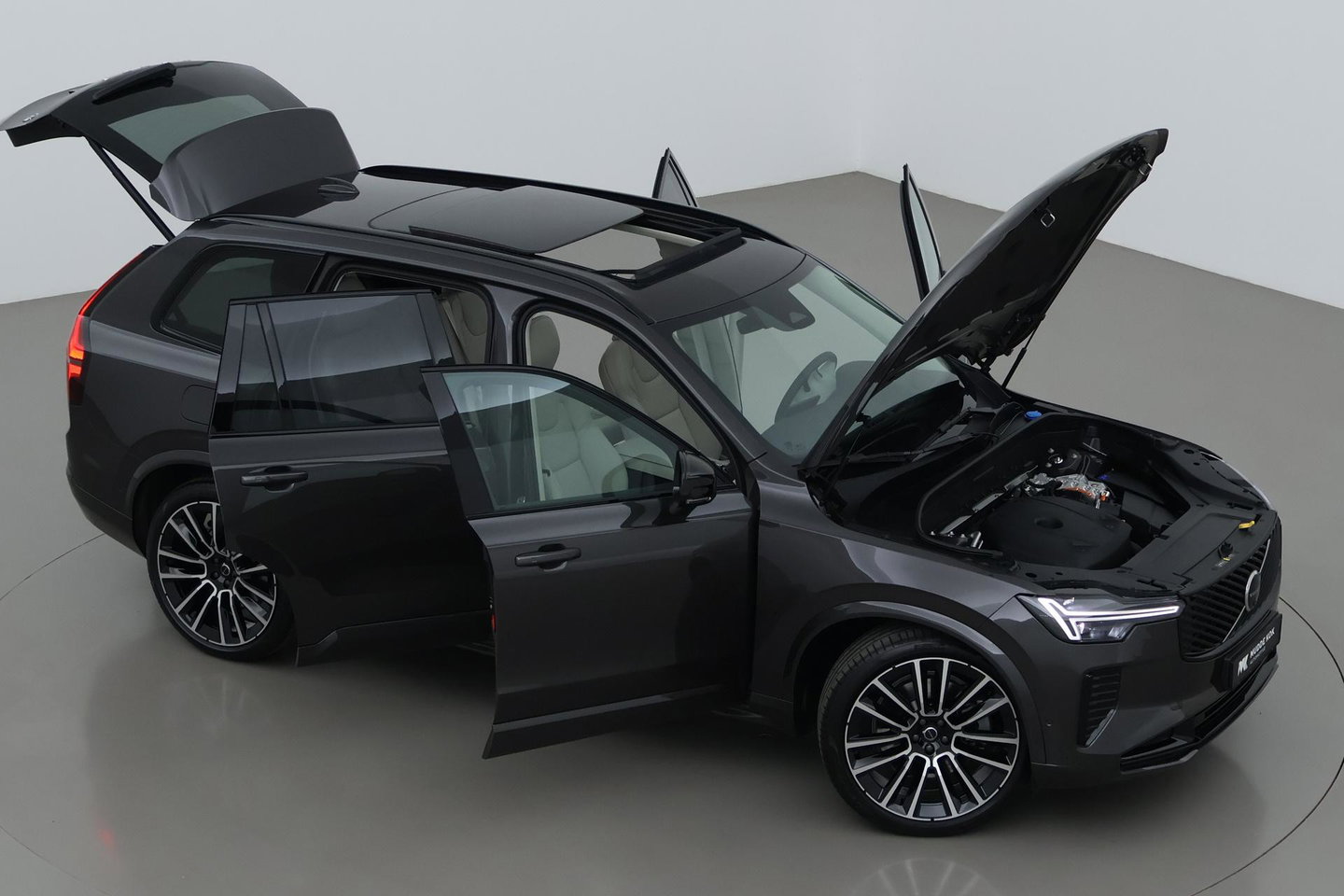 Volvo XC90 T8 Plug-in hybrid Ultra Dark | Luchtvering | Bowers&Wilkins | Trekhaak | Massage+Ventilatie | Head-Up