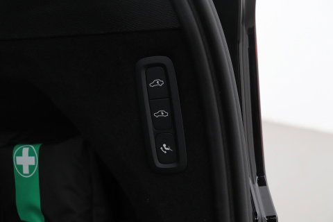 Volvo XC90 T8 Plug-in hybrid Ultra Dark | Luchtvering | Bowers&Wilkins | Trekhaak | Massage+Ventilatie | Head-Up