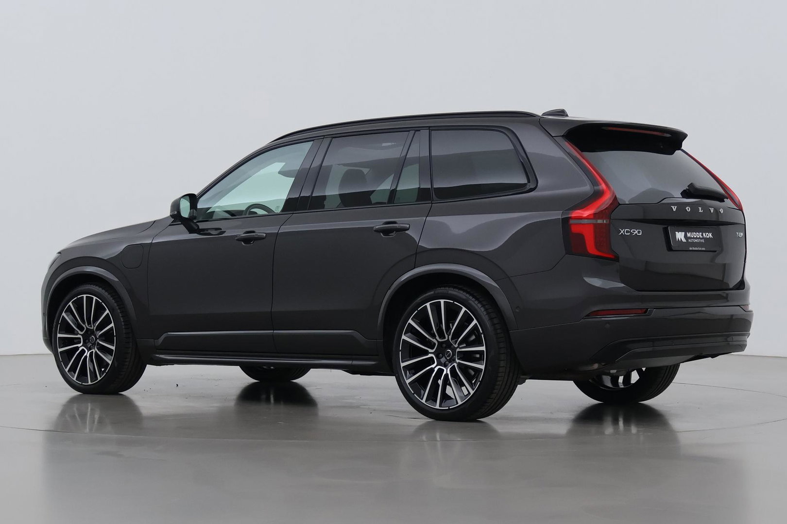 Volvo XC90 T8 Plug-in hybrid Ultra Dark | Luchtvering | Bowers&Wilkins | Trekhaak | Massage+Ventilatie | Head-Up