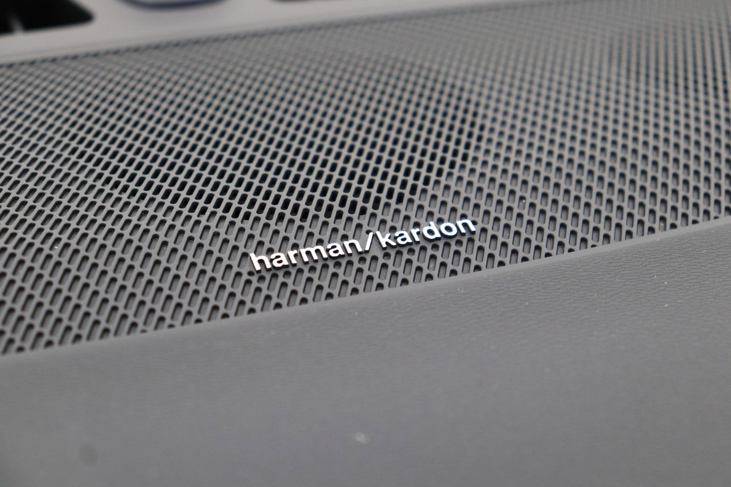 Volvo EX40 Single Motor Extended Range Plus Black Ed. 82 kWh | ACC | Panoramadak | 360° Camera | Harman/Kardon | BLIS | 20 Inch