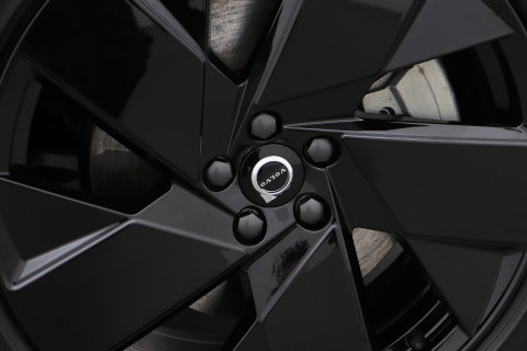 Volvo EX40 Single Motor Extended Range Plus Black Ed. 82 kWh | ACC | Panoramadak | 360° Camera | Harman/Kardon | BLIS | 20 Inch