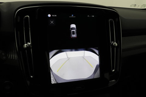 Volvo XC40 2.0 B3 Plus Dark | Camera | Harman/Kardon | Stoel+Stuurverwarming | Memory | Keyless