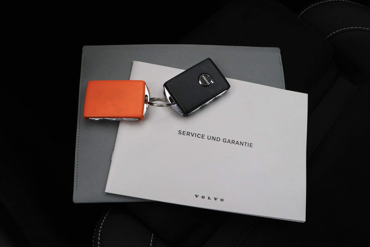 Volvo XC40 2.0 B3 Plus Dark | Camera | Harman/Kardon | Stoel+Stuurverwarming | Memory | Keyless