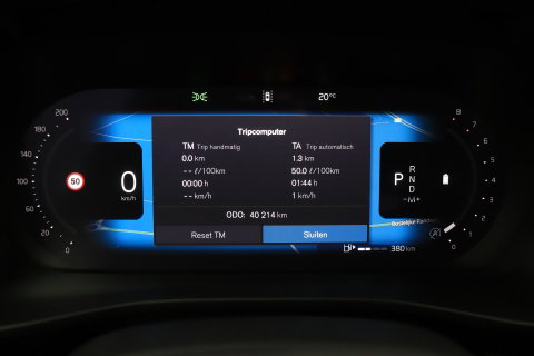 Volvo XC40 2.0 B3 Plus Dark | Camera | Harman/Kardon | Stoel+Stuurverwarming | Memory | Keyless