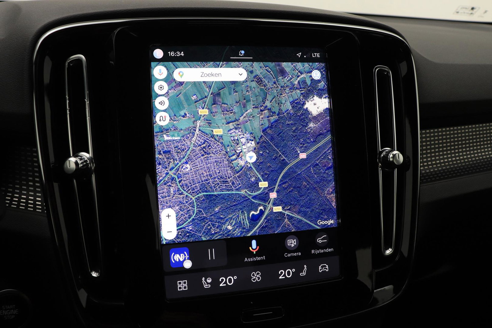 Volvo XC40 2.0 B3 Plus Dark | Camera | Harman/Kardon | Stoel+Stuurverwarming | Memory | Keyless