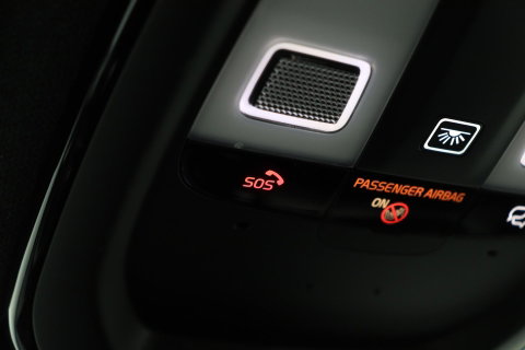 Volvo XC40 2.0 B3 Plus Dark | Camera | Harman/Kardon | Stoel+Stuurverwarming | Memory | Keyless