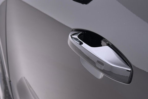 Volvo EX40 Twin Motor Plus Black Edition 82 kWh | 409 PK! | AWD | 360° Camera | Harman/Kardon | Stoel+Stuurverwarming | ACC