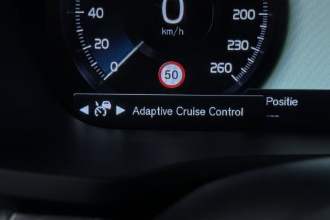 Volvo V60 2.0 T6 Twin Engine AWD Inscription | ACC | Trekhaak | 360° Camera | Harman/Kardon | BLIS | Standkachel | 19 inch