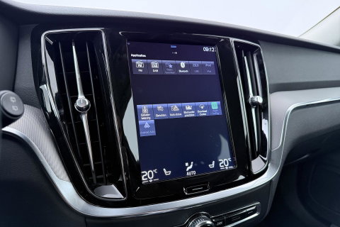 Volvo V60 2.0 T6 Twin Engine AWD Inscription | ACC | Trekhaak | 360° Camera | Harman/Kardon | BLIS | Standkachel | 19 inch