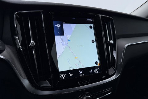 Volvo V60 2.0 T6 Twin Engine AWD Inscription | ACC | Trekhaak | 360° Camera | Harman/Kardon | BLIS | Standkachel | 19 inch
