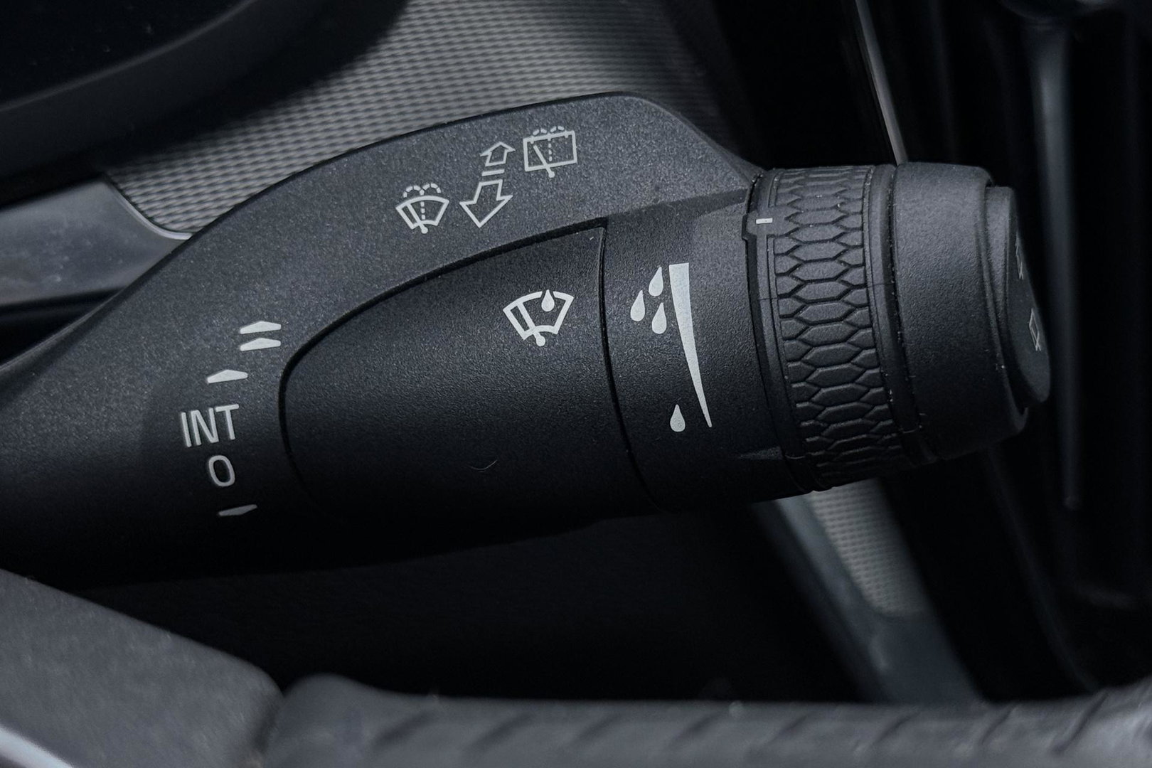 Volvo V60 2.0 T6 Twin Engine AWD Inscription | ACC | Trekhaak | 360° Camera | Harman/Kardon | BLIS | Standkachel | 19 inch