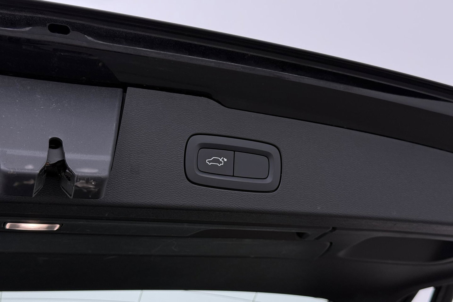 Volvo V60 2.0 T6 Twin Engine AWD Inscription | ACC | Trekhaak | 360° Camera | Harman/Kardon | BLIS | Standkachel | 19 inch