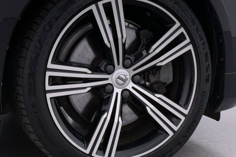 Volvo V60 2.0 T6 Twin Engine AWD Inscription | ACC | Trekhaak | 360° Camera | Harman/Kardon | BLIS | Standkachel | 19 inch
