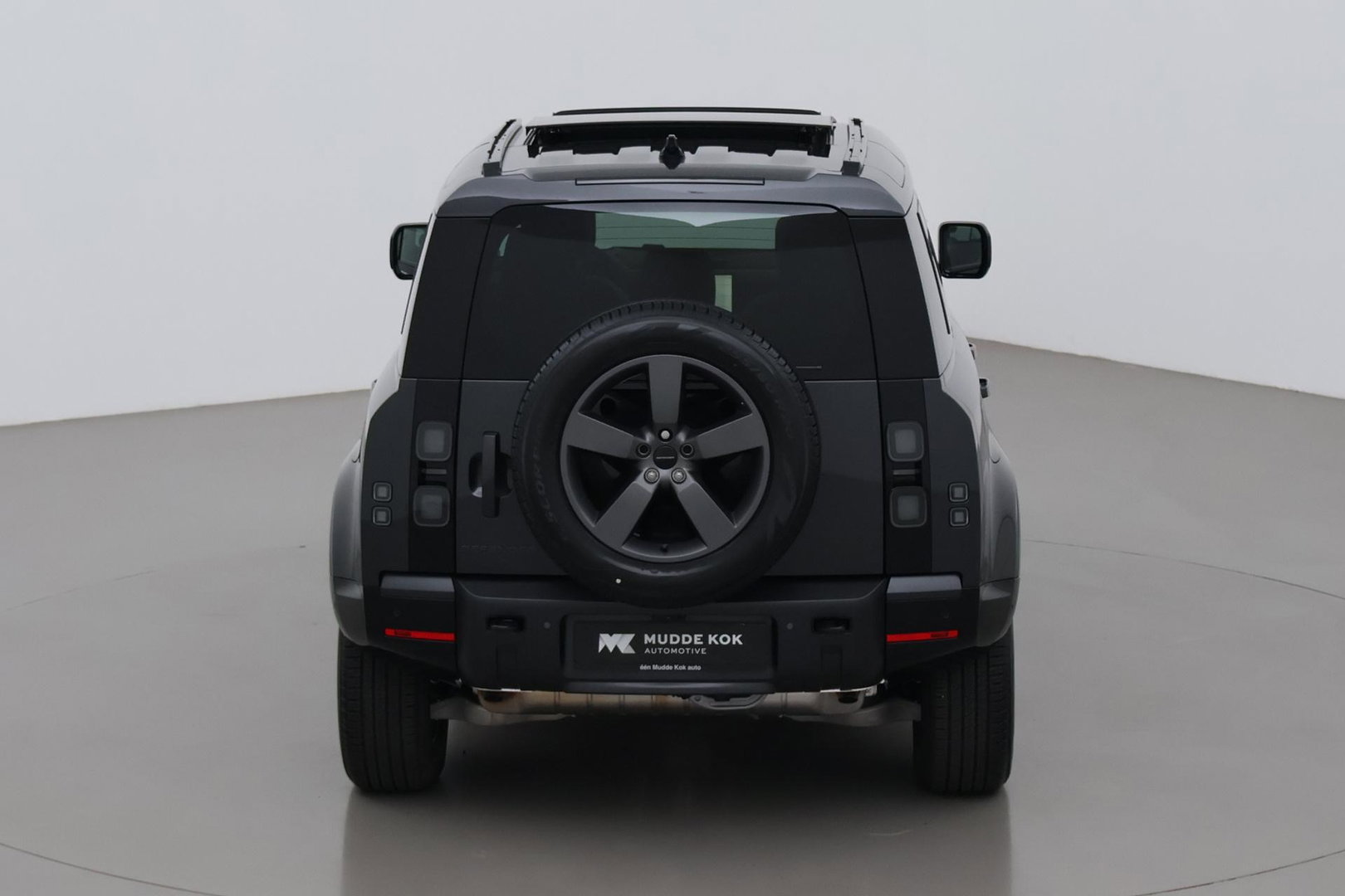 Land Rover Defender 2.0 P300e 110 X-Dynamic HSE | FACELIFT | ClearSight | Meridian Surround | Head-Up | ACC | Panoramadak | Trekhaak