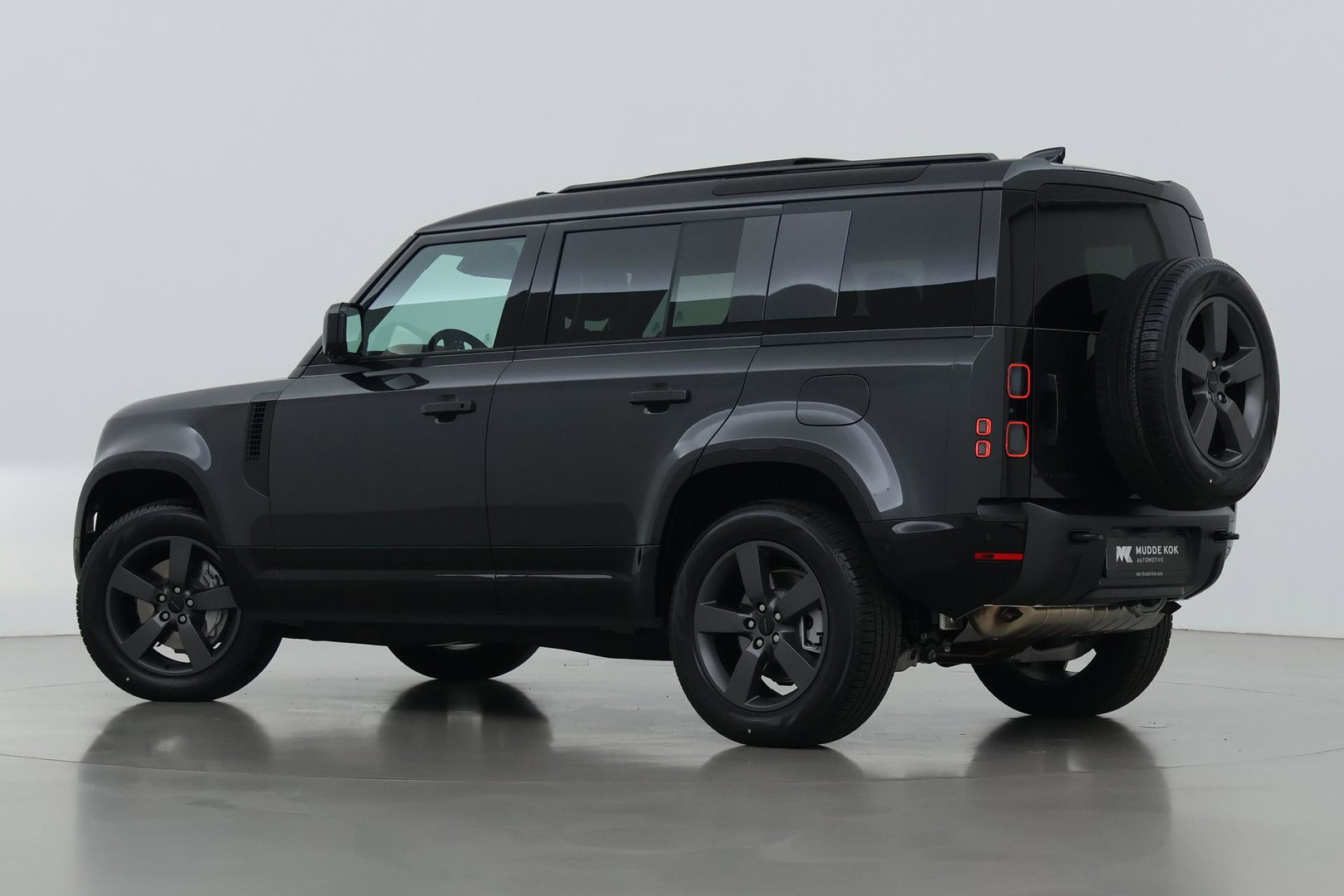 Land Rover Defender 2.0 P300e 110 X-Dynamic HSE | FACELIFT | ClearSight | Meridian Surround | Head-Up | ACC | Panoramadak | Trekhaak