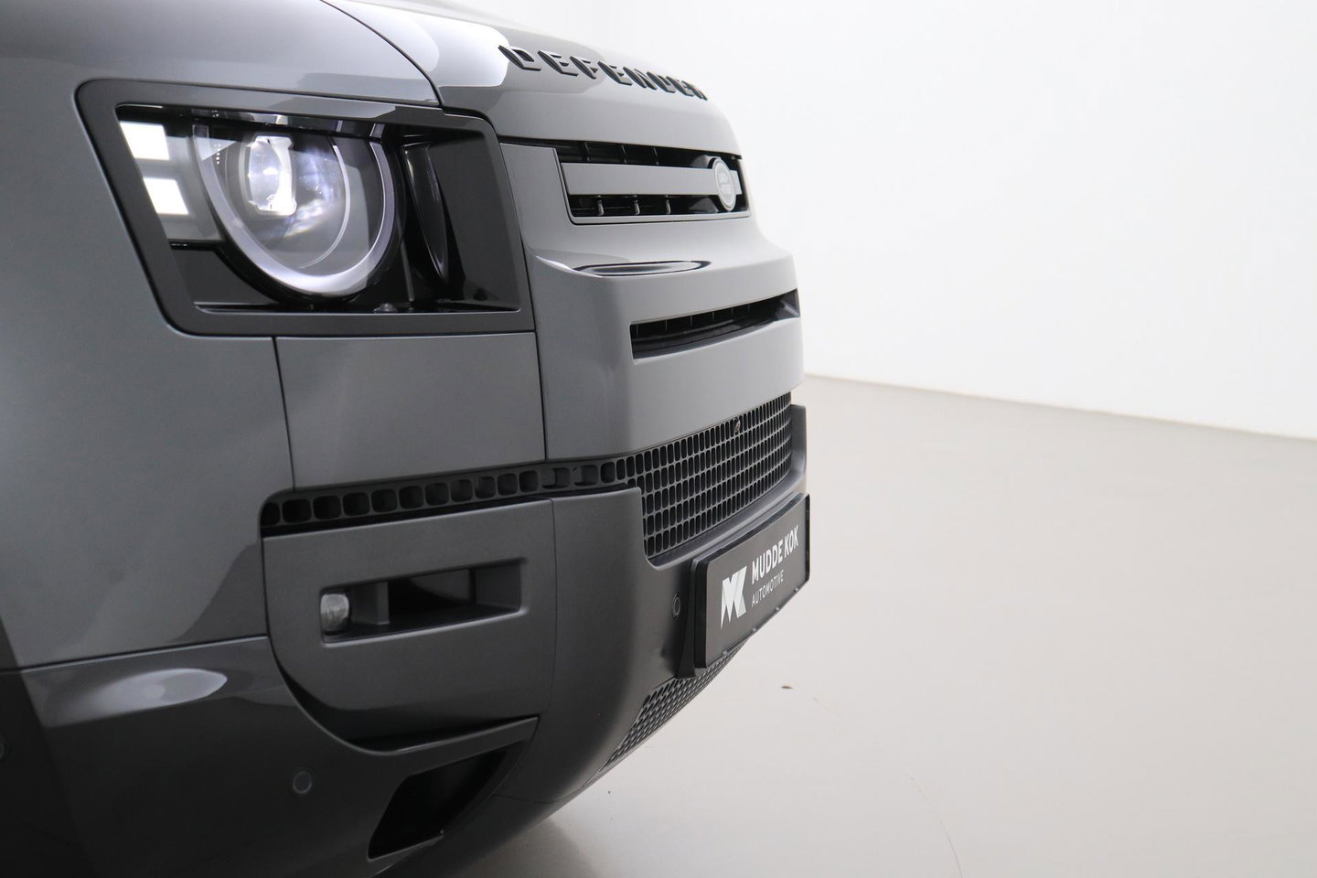 Land Rover Defender 2.0 P300e 110 X-Dynamic HSE | FACELIFT | ClearSight | Meridian Surround | Head-Up | ACC | Panoramadak | Trekhaak