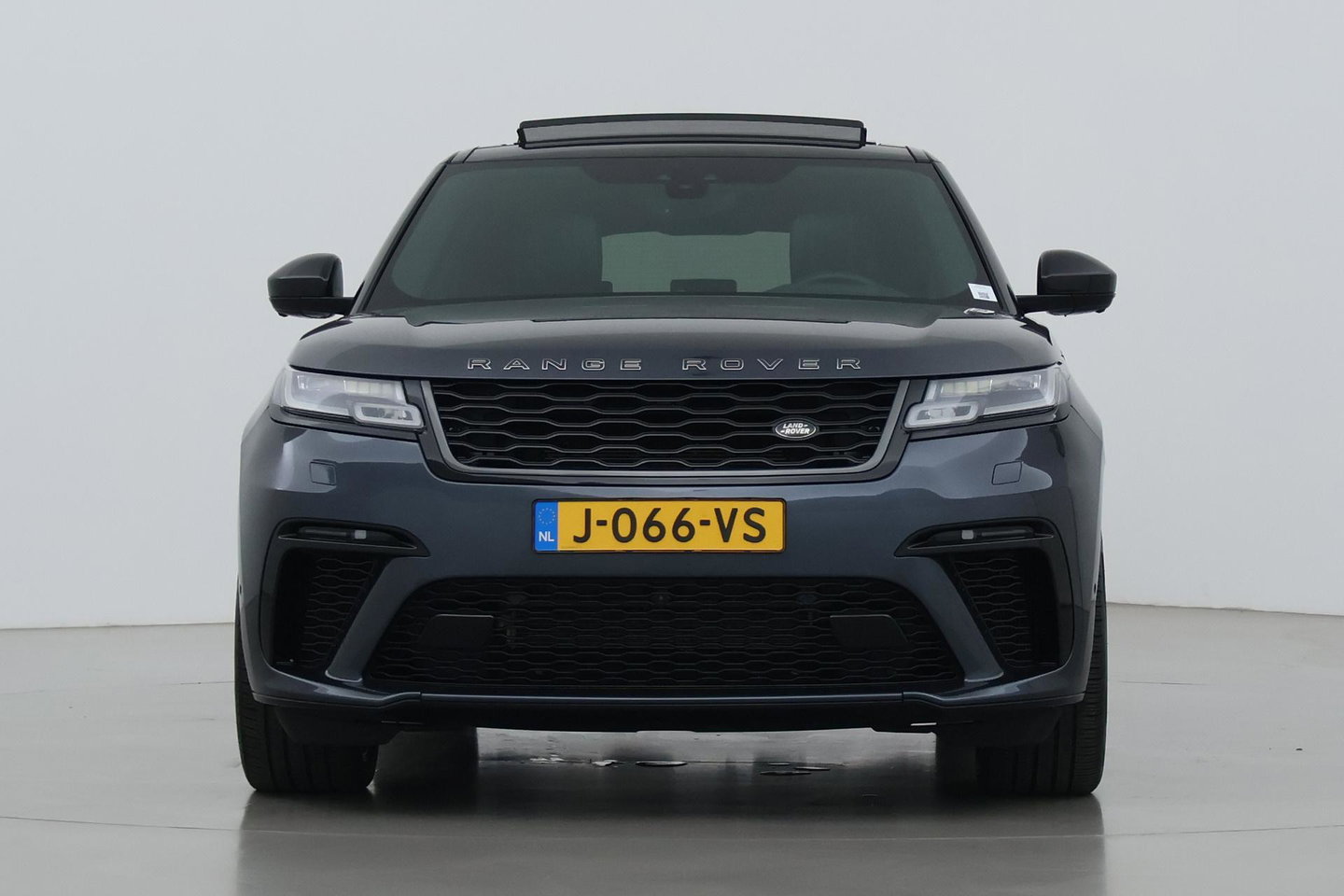 Land Rover Range Rover Velar 5.0 V8 SVAutobiography Dynamic Edition | ACC | Meridian Signature | Luchtvering | Trekhaak | Massage | Head-Up | Panoramadak