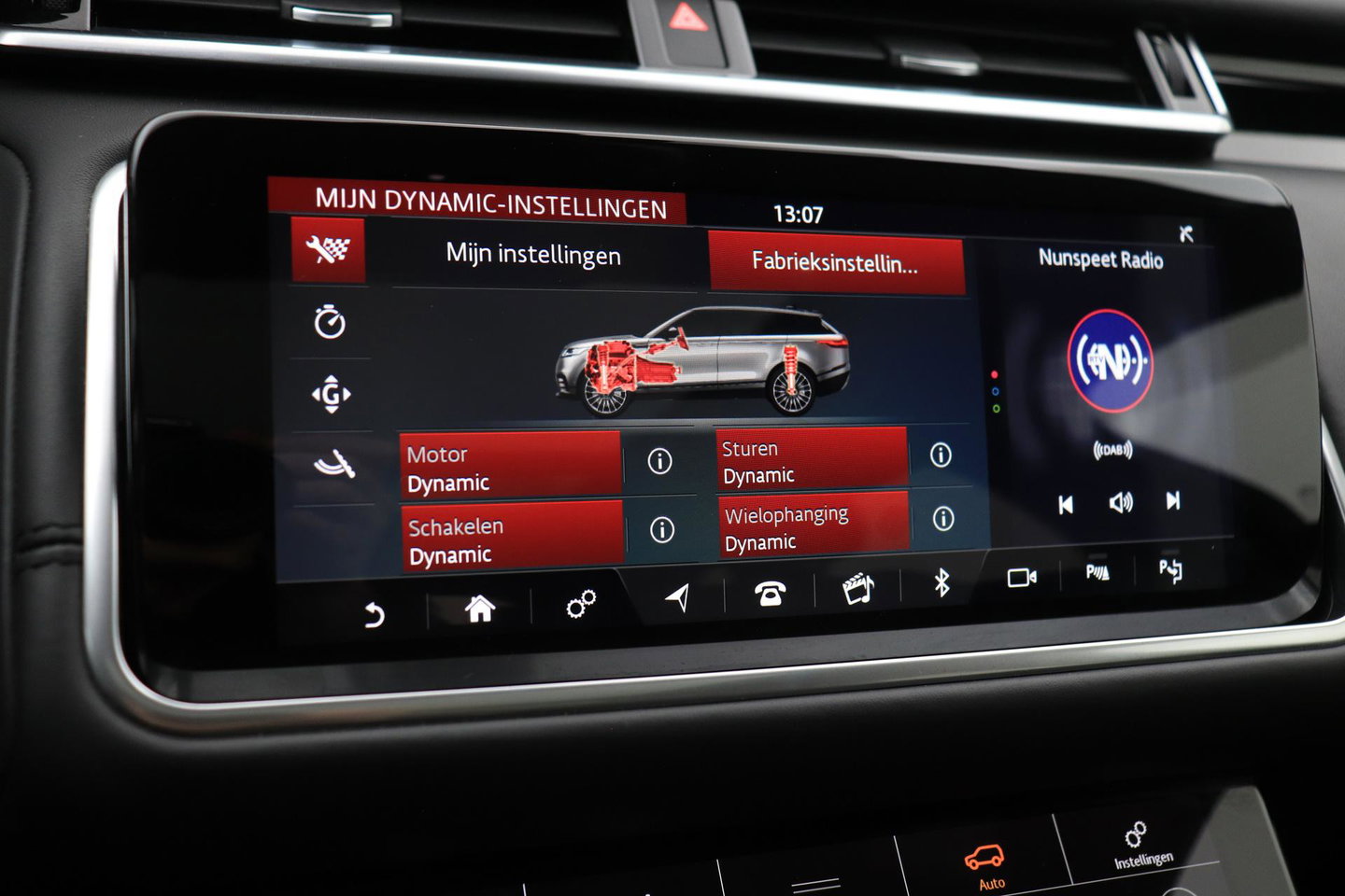 Land Rover Range Rover Velar 5.0 V8 SVAutobiography Dynamic Edition | ACC | Meridian Signature | Luchtvering | Trekhaak | Massage | Head-Up | Panoramadak