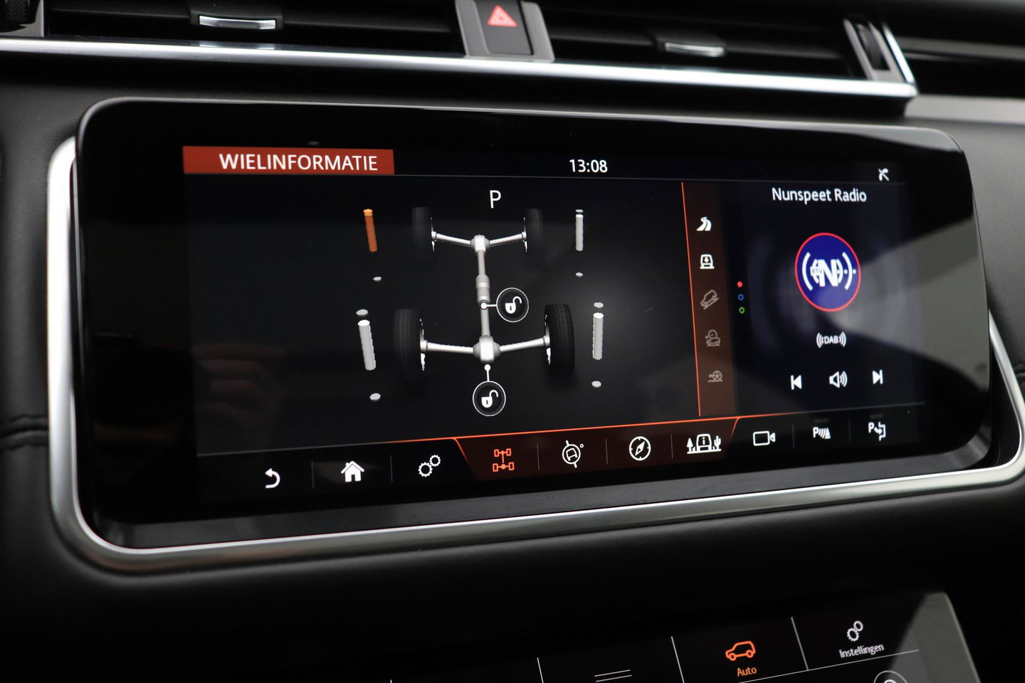 Land Rover Range Rover Velar 5.0 V8 SVAutobiography Dynamic Edition | ACC | Meridian Signature | Luchtvering | Trekhaak | Massage | Head-Up | Panoramadak