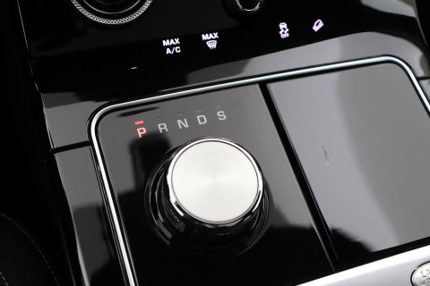 Land Rover Range Rover Velar 5.0 V8 SVAutobiography Dynamic Edition | ACC | Meridian Signature | Luchtvering | Trekhaak | Massage | Head-Up | Panoramadak