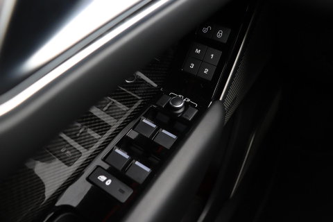 Land Rover Range Rover Velar 5.0 V8 SVAutobiography Dynamic Edition | ACC | Meridian Signature | Luchtvering | Trekhaak | Massage | Head-Up | Panoramadak
