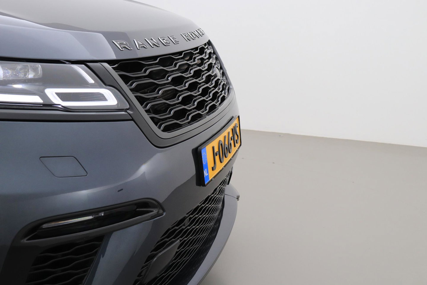 Land Rover Range Rover Velar 5.0 V8 SVAutobiography Dynamic Edition | ACC | Meridian Signature | Luchtvering | Trekhaak | Massage | Head-Up | Panoramadak