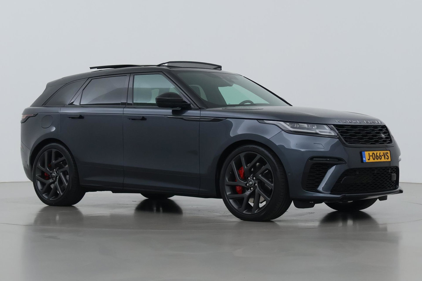 Land Rover Range Rover Velar 5.0 V8 SVAutobiography Dynamic Edition | ACC | Meridian Signature | Luchtvering | Trekhaak | Massage | Head-Up | Panoramadak