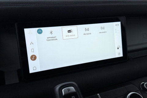 Land Rover Defender 2.0 D200 110 SE | Luchtvering | ClearSight | 360° Camera | Meridian | Stoel+Stuurverwarming