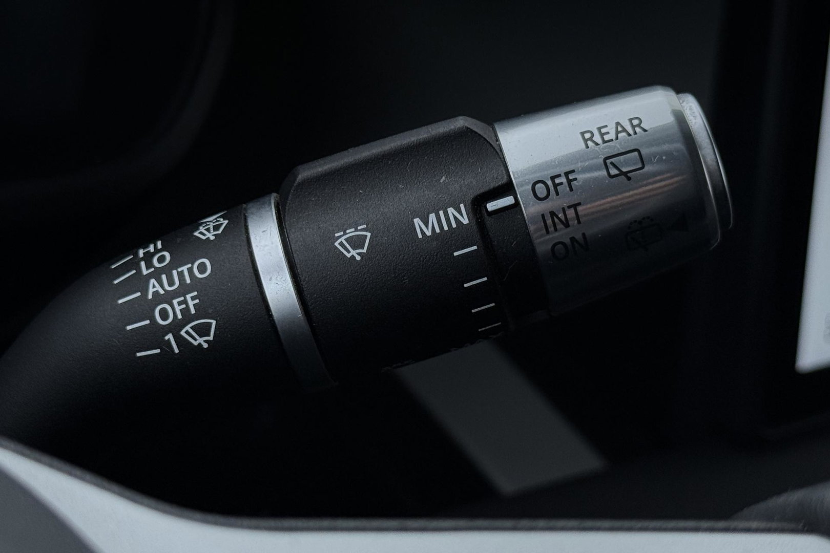 Land Rover Defender 2.0 D200 110 SE | Luchtvering | ClearSight | 360° Camera | Meridian | Stoel+Stuurverwarming