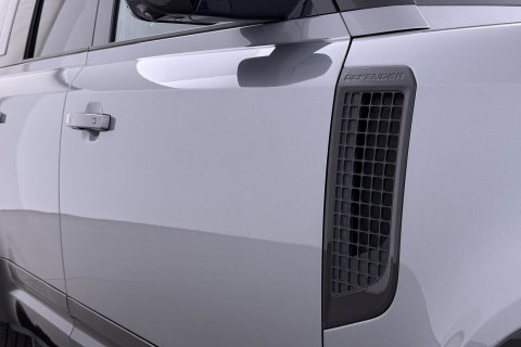 Land Rover Defender 2.0 D200 110 SE | Luchtvering | ClearSight | 360° Camera | Meridian | Stoel+Stuurverwarming