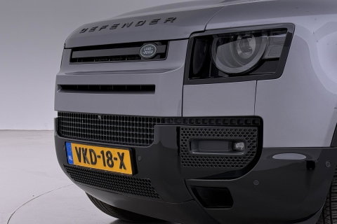 Land Rover Defender 2.0 D200 110 SE | Luchtvering | ClearSight | 360° Camera | Meridian | Stoel+Stuurverwarming
