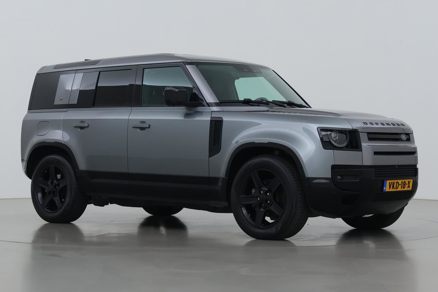 Land Rover Defender 2.0 D200 110 SE | Luchtvering | ClearSight | 360° Camera | Meridian | Stoel+Stuurverwarming