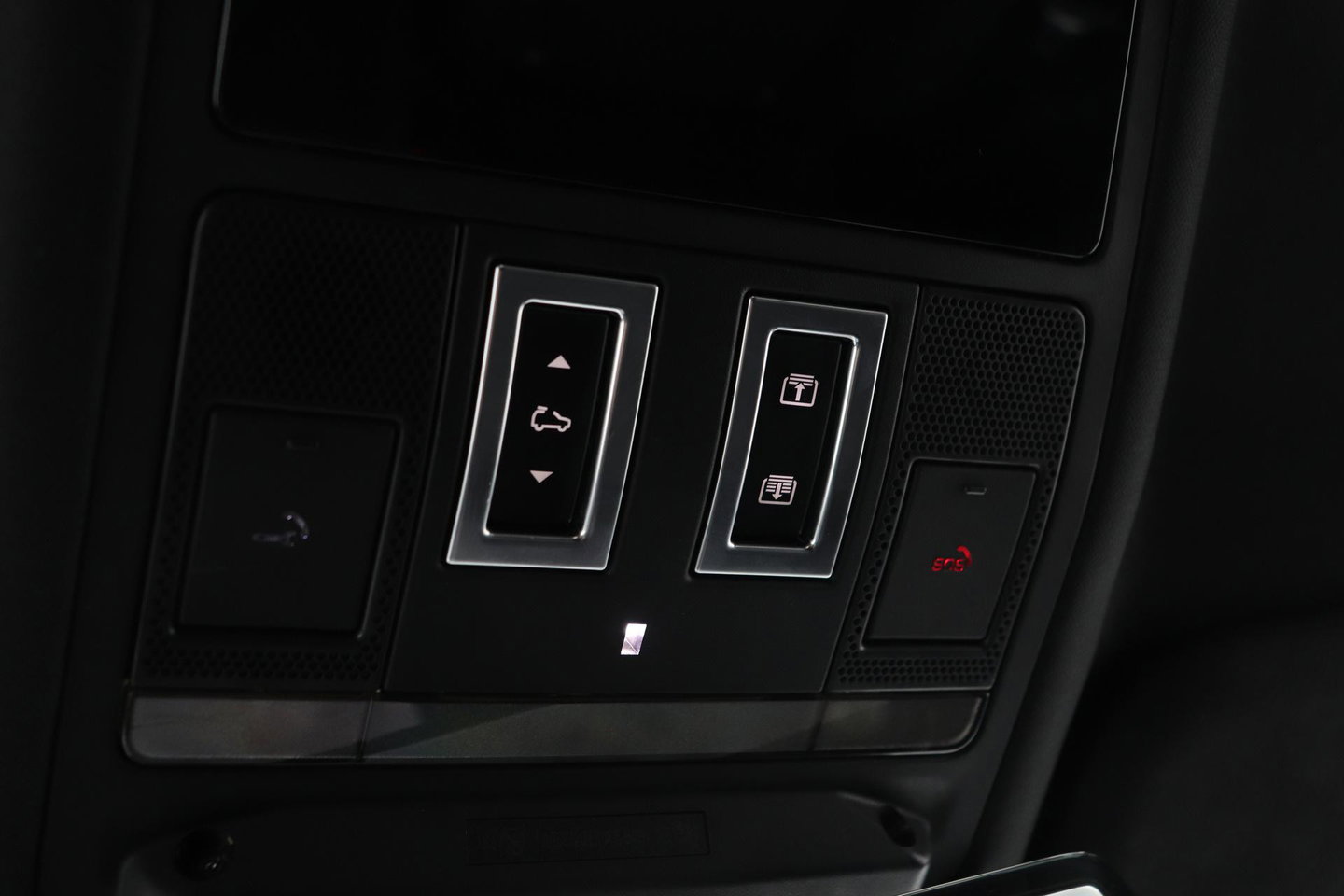 Land Rover Defender 5.0 P525 110 V8 Carpathian Edition | 5- Persoons | Meridian Surround | 22 Inch | ACC | Panoramadak | Luchtvering