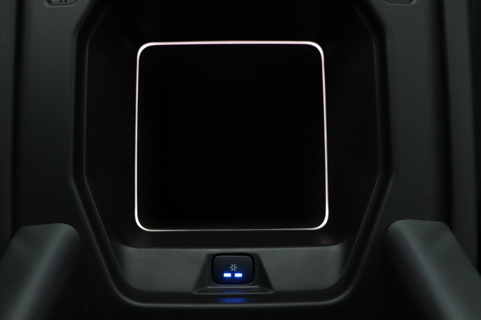 Land Rover Defender 5.0 P525 110 V8 Carpathian Edition | 5- Persoons | Meridian Surround | 22 Inch | ACC | Panoramadak | Luchtvering