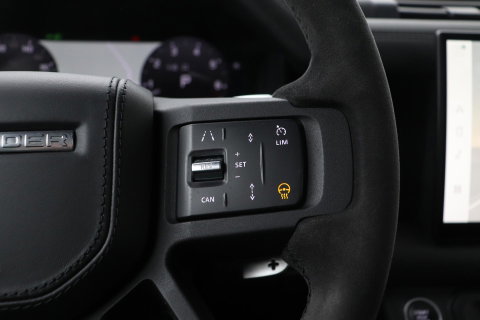 Land Rover Defender 5.0 P525 110 V8 Carpathian Edition | 5- Persoons | Meridian Surround | 22 Inch | ACC | Panoramadak | Luchtvering