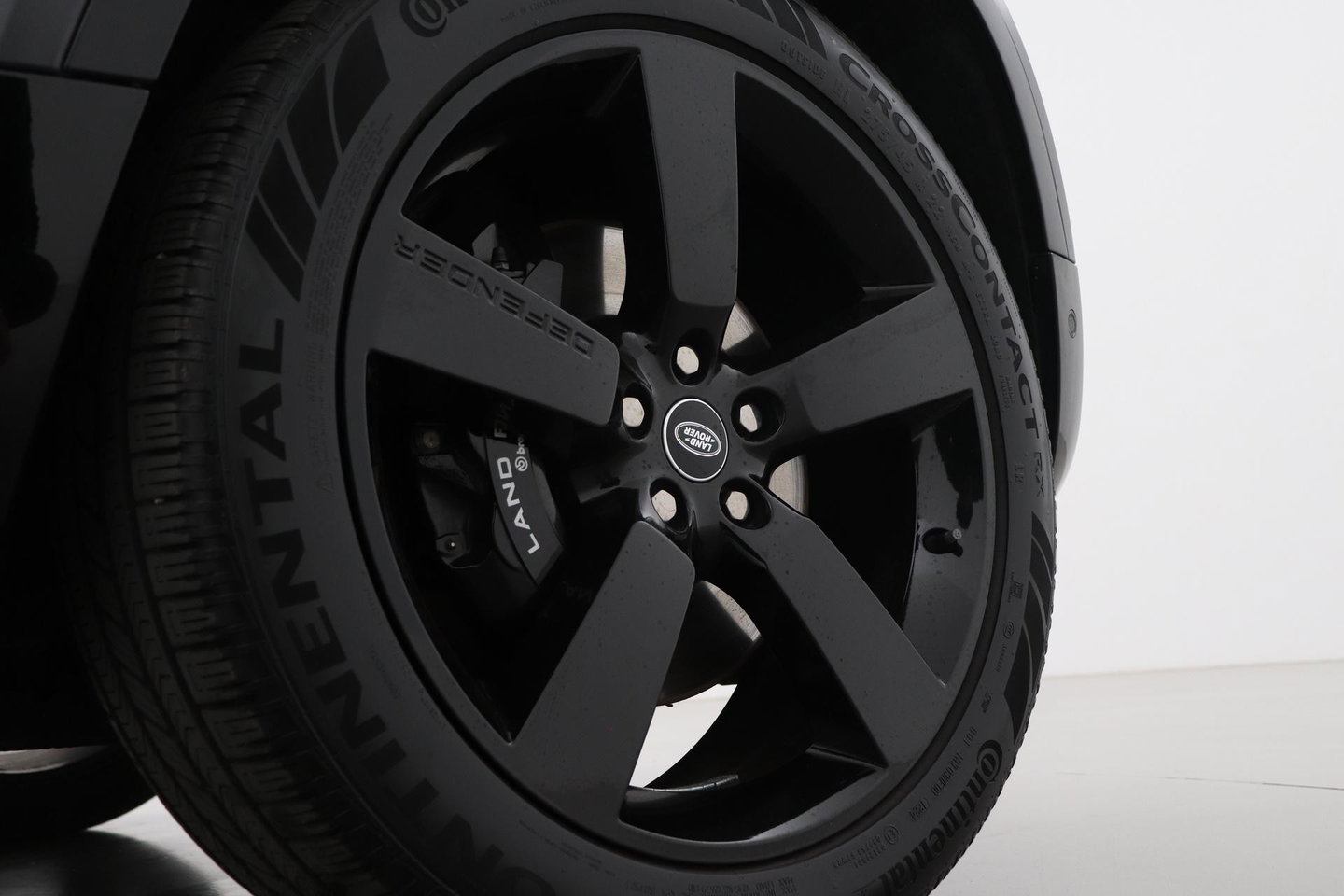 Land Rover Defender 5.0 P525 110 V8 Carpathian Edition | 5- Persoons | Meridian Surround | 22 Inch | ACC | Panoramadak | Luchtvering