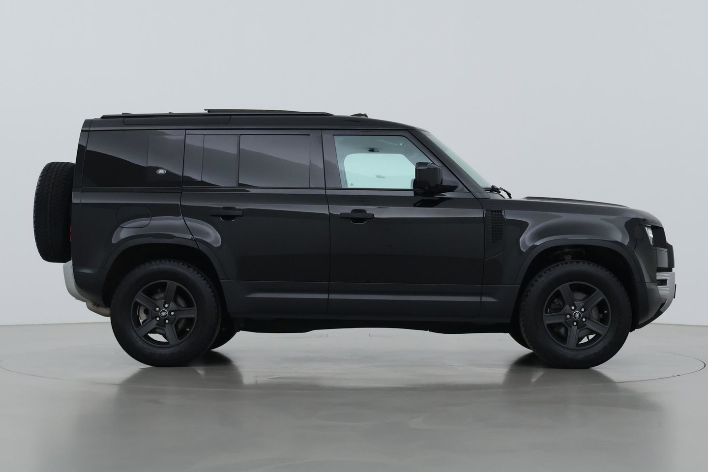 Land Rover Defender D240 110 | COMMERCIAL | Panoramadak | 360° Camera | Stoel+Stuurverwarming