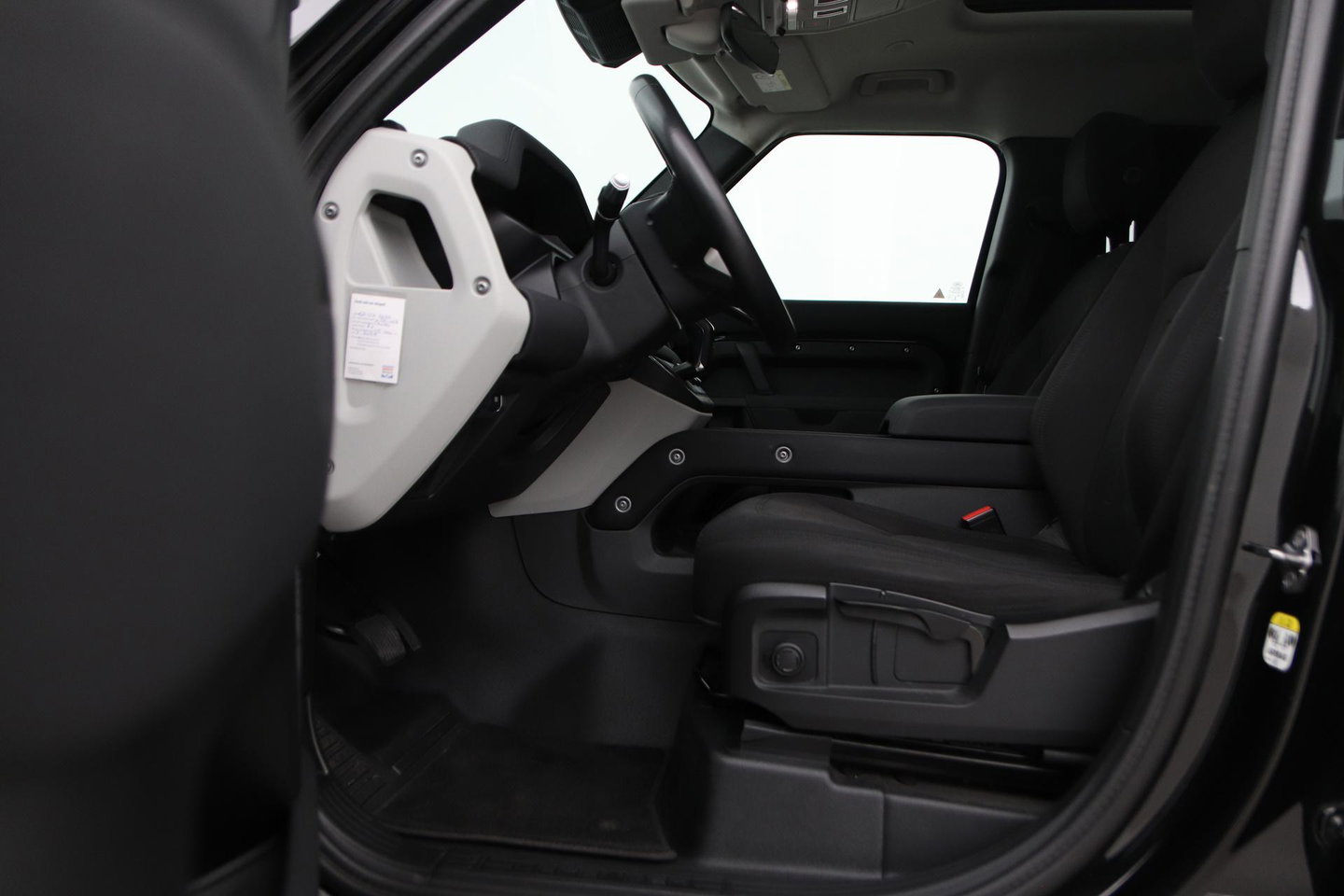 Land Rover Defender D240 110 | COMMERCIAL | Panoramadak | 360° Camera | Stoel+Stuurverwarming
