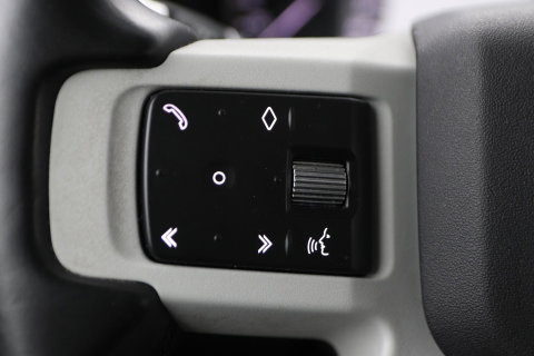 Land Rover Defender D240 110 | COMMERCIAL | Panoramadak | 360° Camera | Stoel+Stuurverwarming