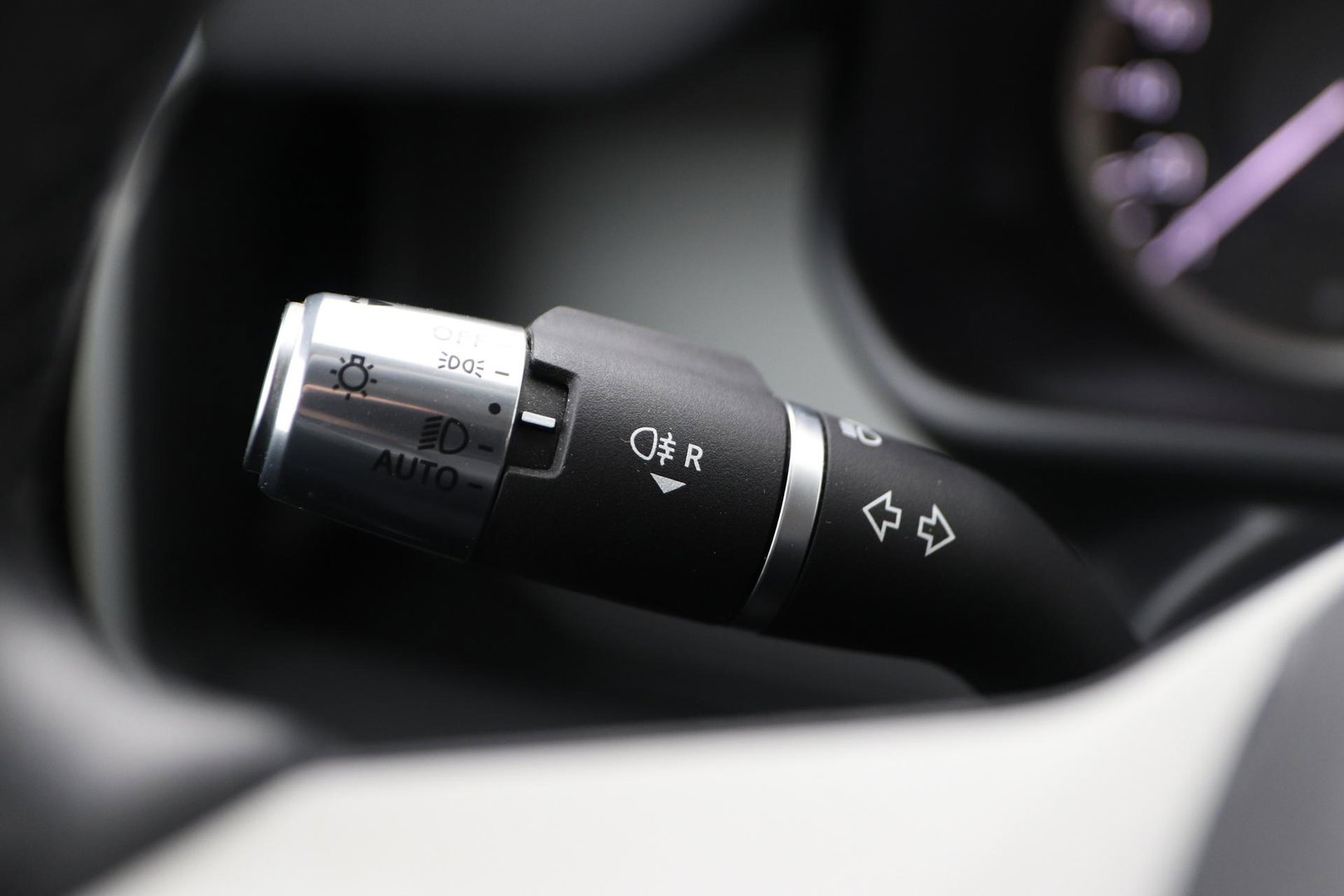 Land Rover Defender D240 110 | COMMERCIAL | Panoramadak | 360° Camera | Stoel+Stuurverwarming