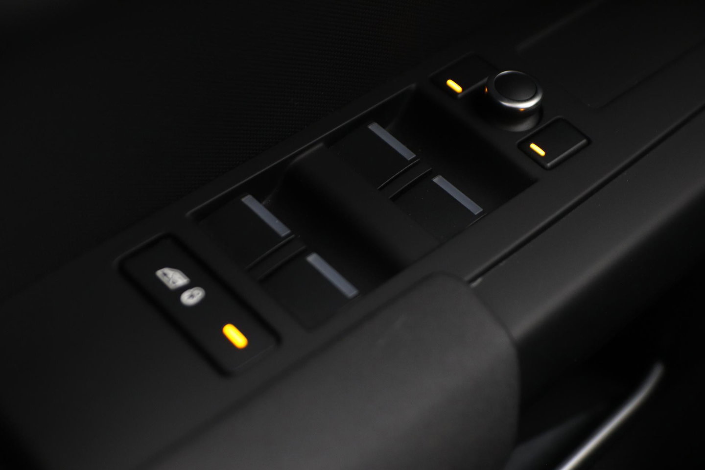 Land Rover Defender D240 110 | COMMERCIAL | Panoramadak | 360° Camera | Stoel+Stuurverwarming