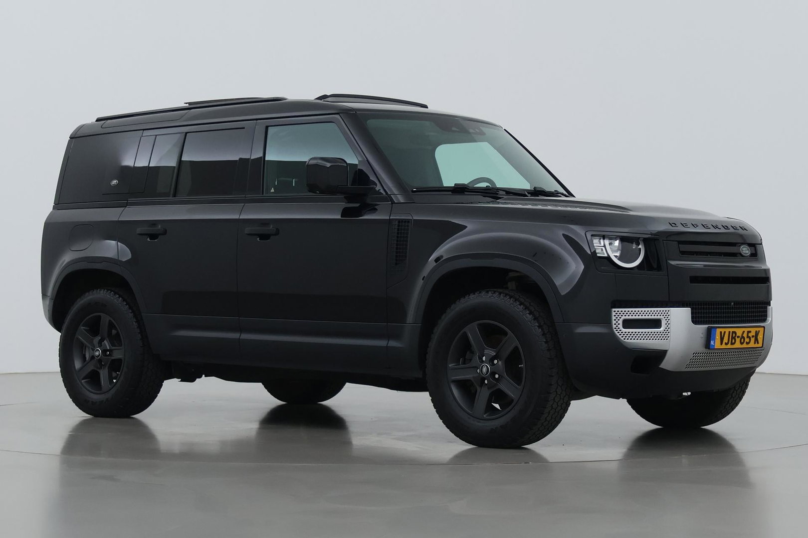 Land Rover Defender D240 110 | COMMERCIAL | Panoramadak | 360° Camera | Stoel+Stuurverwarming